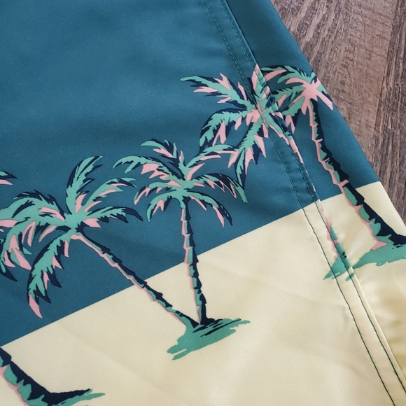 OLD NAVY swim trunks surf shorts Size 28 - Picture 2 of 7